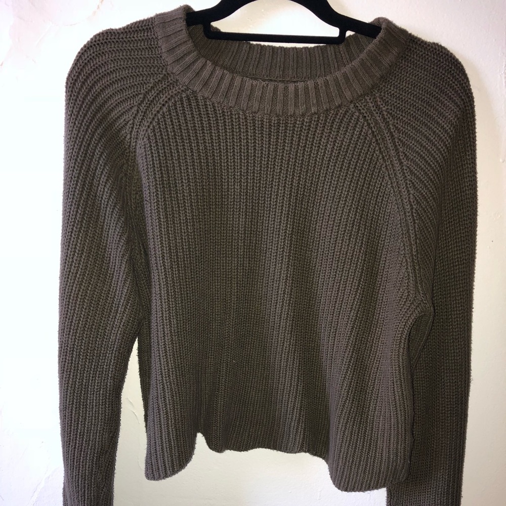 Hunter green sweater - Picture 1 of 2